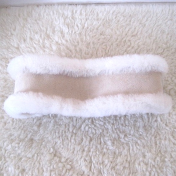 Shearling and Suede Reversible Headband - Picture 5 of 10